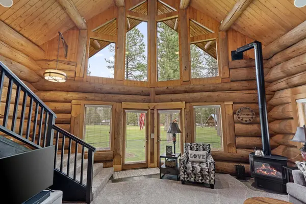 133 W Trappers Loop Rd, Chewelah, WA 99109