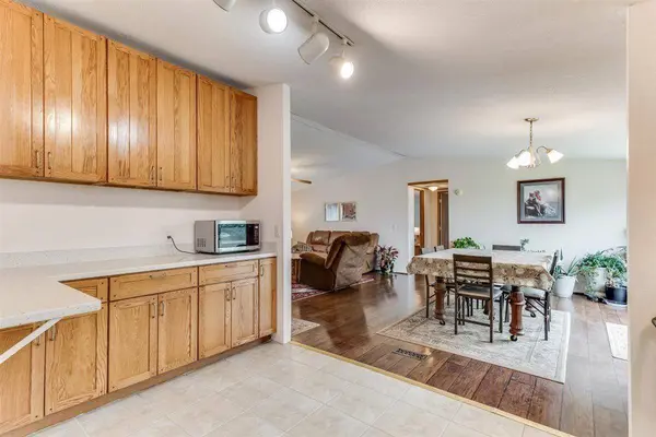 9115 E 31st St S, Wichita, KS 67210