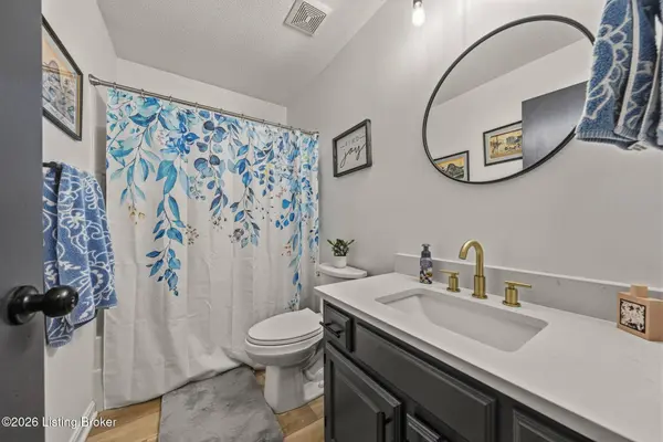 2027 Oak Meadow Dr, Elizabethtown, KY 42701