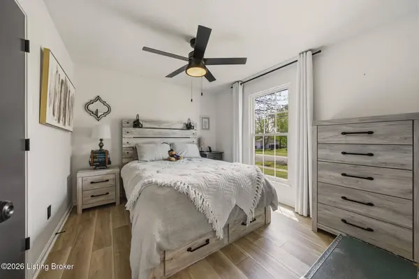 2027 Oak Meadow Dr, Elizabethtown, KY 42701