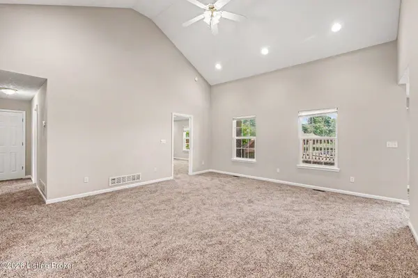 41 Rolling Ridge Ct, Brandenburg, KY 40108