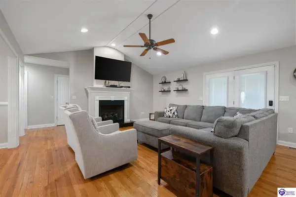16 Brentwood Drive, Elizabethtown, KY 42701