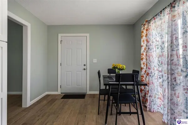100 Stratmoor Drive, Elizabethtown, KY 42701