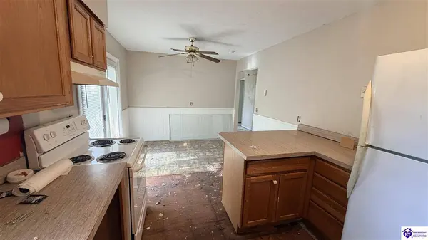 80 W Horseshoe Avenue, Upton, KY 42776