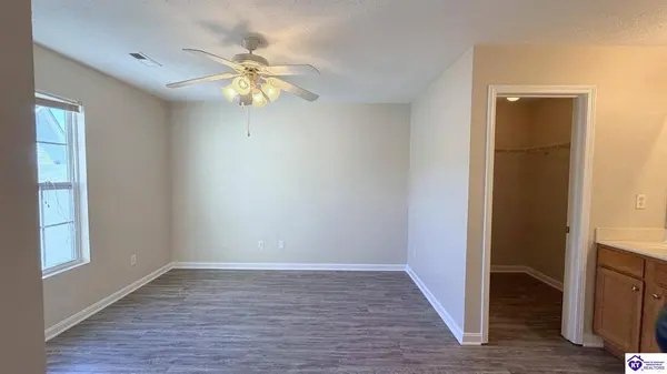 121 Applewood Lane, Elizabethtown, KY 42701