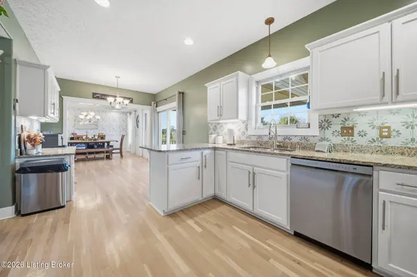 72 Colyers Ln, Elizabethtown, KY 42701