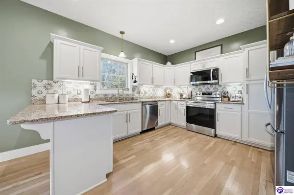 72 Colyers Lane, Elizabethtown, KY 42701
