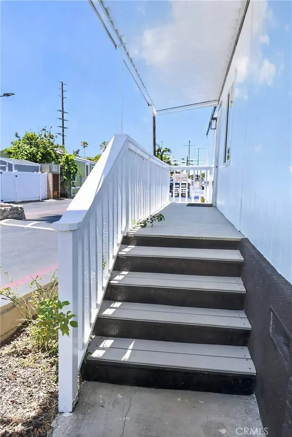 215 S Sullivan ST #220, Santa Ana, CA 92704