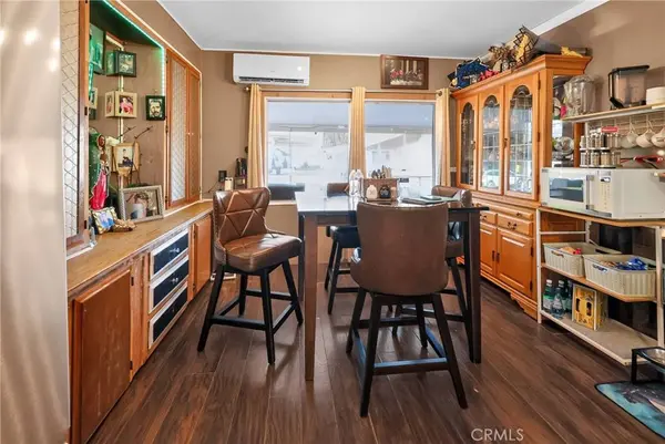 120 S De Soto #120, Tustin, CA 92780