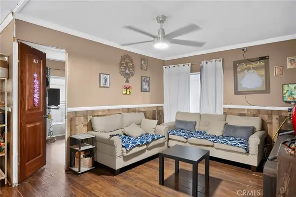 120 S De Soto #120, Tustin, CA 92780