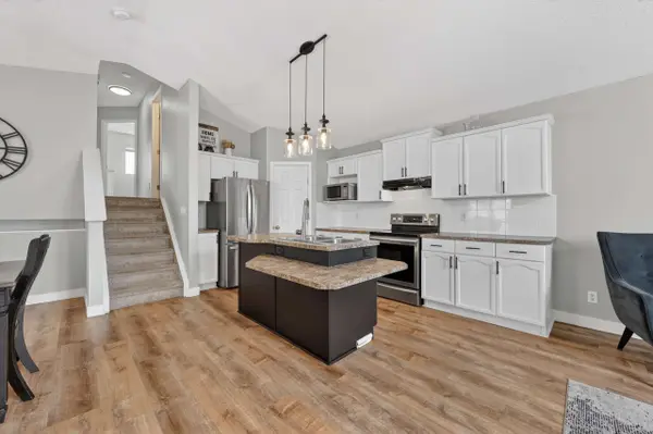 189 Copperfield Gdns SE, Calgary, AB T2Z 4C2