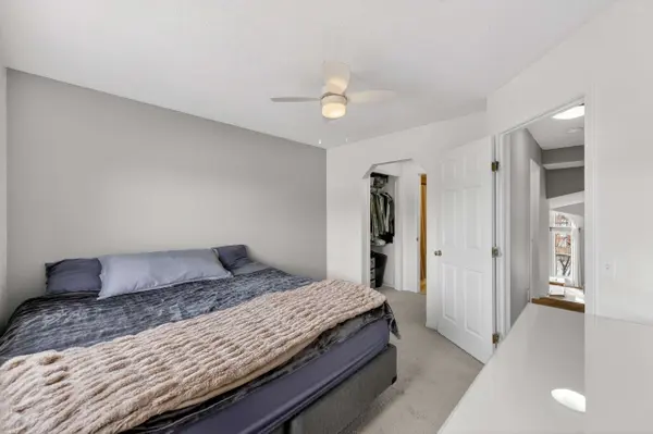 189 Copperfield Gdns SE, Calgary, AB T2Z 4C2