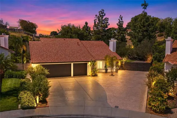 5006 Sunrose CT, Oceanside, CA 92056