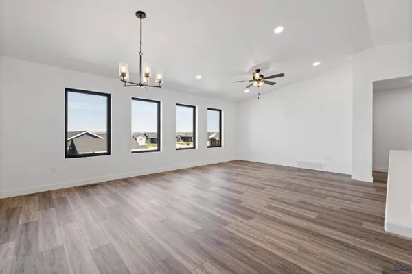 Block 7, Lot 14, Box Elder, SD 57719