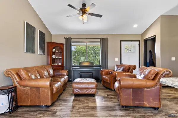 21635 Timbercreek Dr, Piedmont, SD 57769