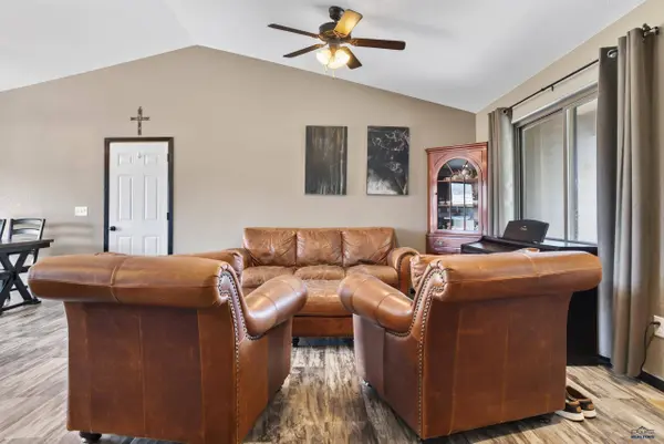 21635 Timbercreek Dr, Piedmont, SD 57769