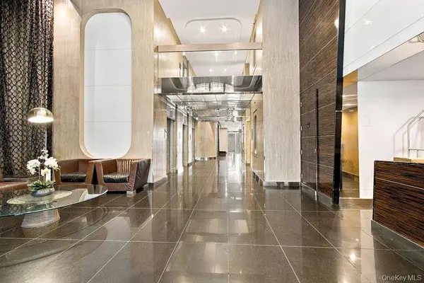 111 Fulton ST #613, New York (manhattan), NY 10038