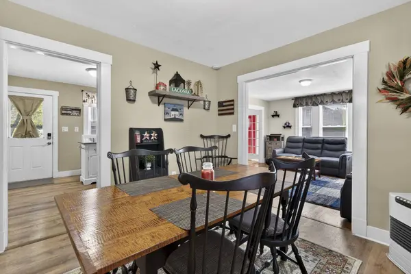 38 Dolloff ST, Laconia, NH 03246