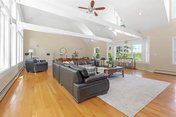 127 Hooksett RD, Auburn, NH 03032