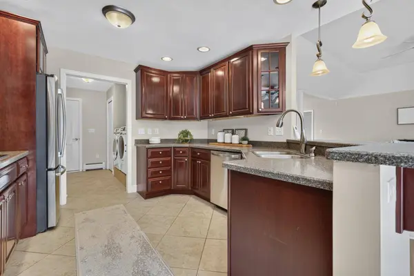 9 Rae Brook RD, Hooksett, NH 03106
