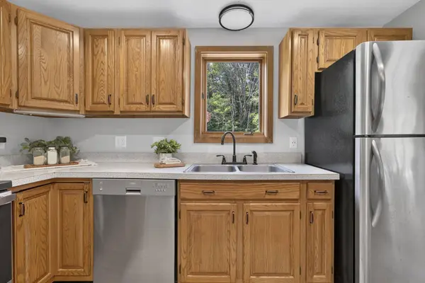 211 Mount Delight RD, Deerfield, NH 03037