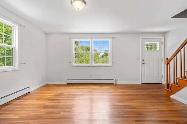 3 Maplewood AVE #B, Goffstown, NH 03045