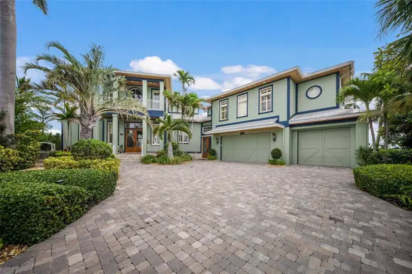 522 BAYVIEW DR, Bradenton Beach, FL 34217