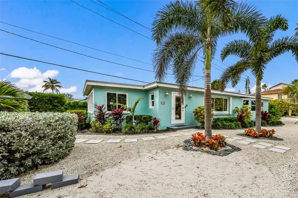 912 N SHORE DR, Anna Maria, FL 34216