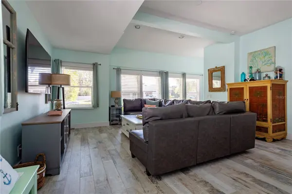 504 SPRING AVE, Anna Maria, FL 34216
