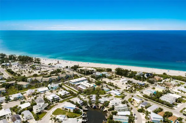 214 S HARBOR DR, Holmes Beach, FL 34217