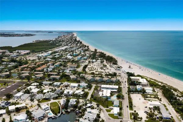 214 S HARBOR DR, Holmes Beach, FL 34217