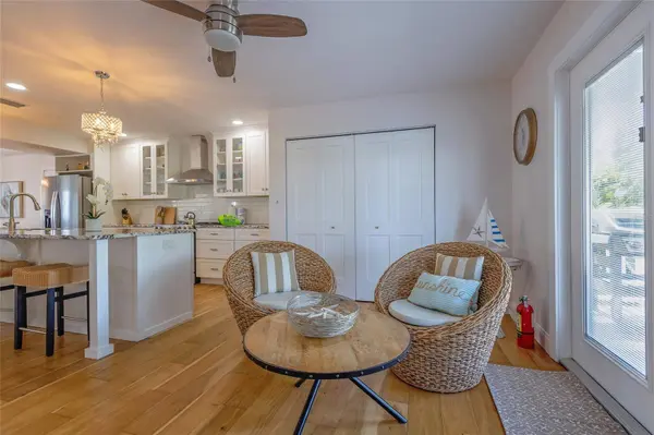 607 S BAY BLVD, Anna Maria, FL 34216