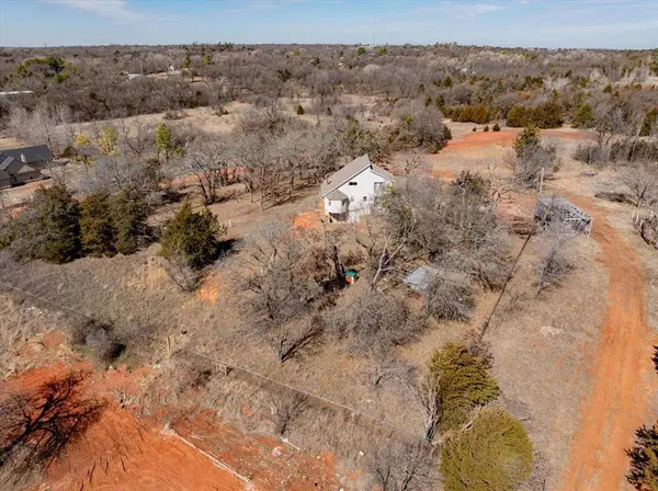 929 Goodman LN, Norman, OK 73026