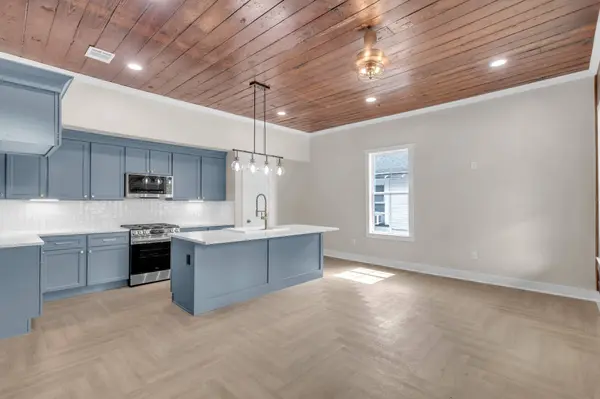 1708 Gentry ST #AB, Houston, TX 77009