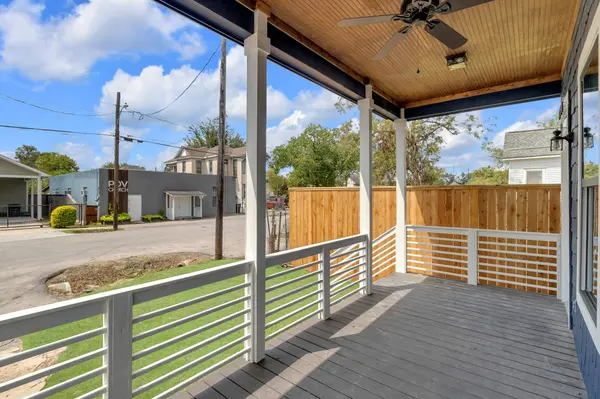 1708 Gentry ST #AB, Houston, TX 77009