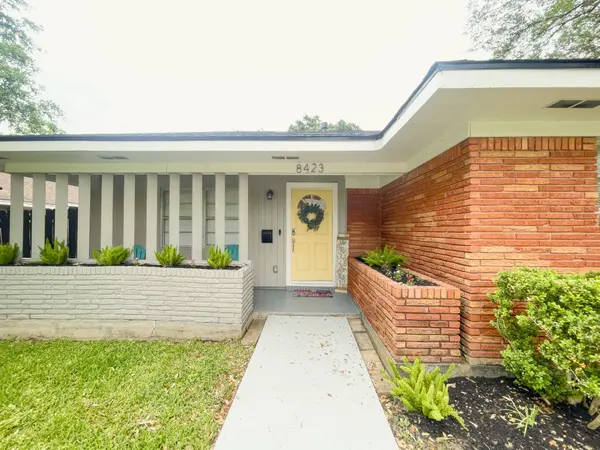 8423 Glen Valley DR