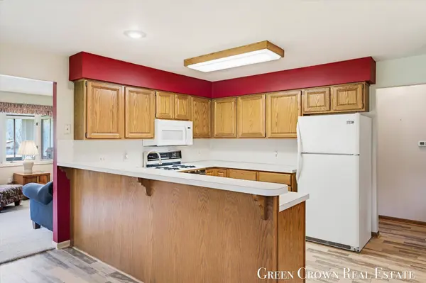 580 Gardenview SW Court, Byron Center, MI 49315