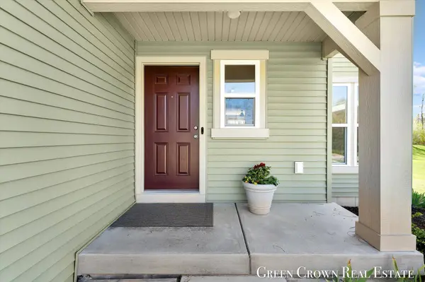 9299 Sunset Ridge NE Drive, Rockford, MI 49341