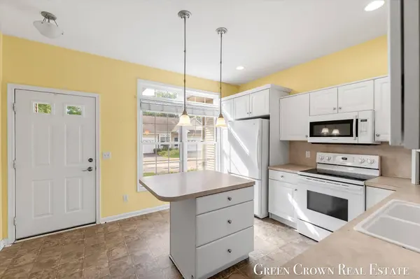 1100 Barrington NW, Grand Rapids, MI 49534