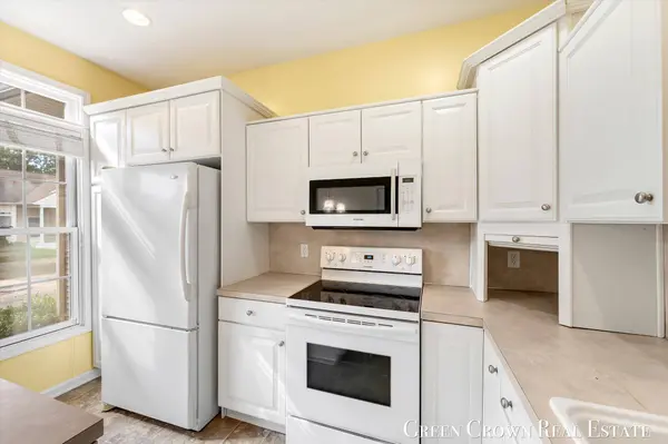 1100 Barrington NW, Grand Rapids, MI 49534