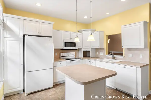 1100 Barrington NW, Grand Rapids, MI 49534