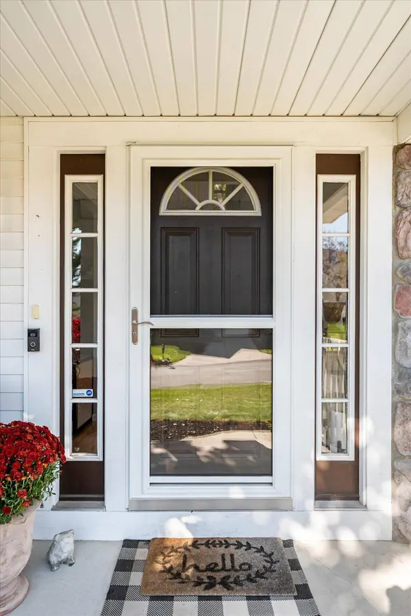 3577 Running SE Brook, Kentwood, MI 49512