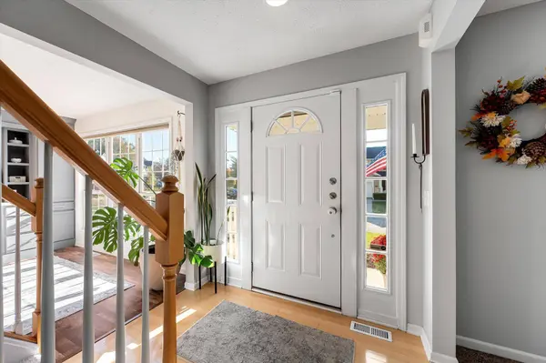 3577 Running SE Brook, Kentwood, MI 49512
