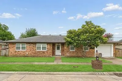 2217 BLANCHARD DR, Chalmette, LA 70043