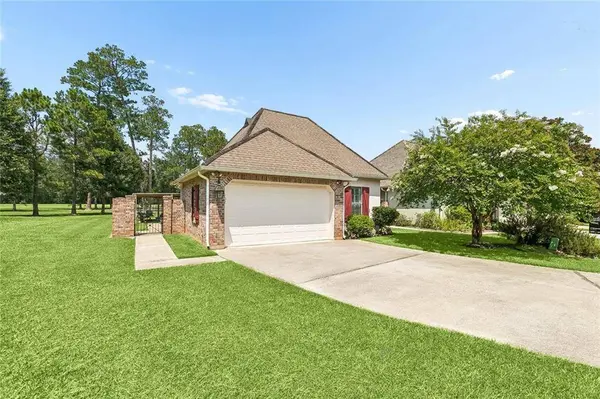 107 MOUNT CARMEL CT, Covington, LA 70435
