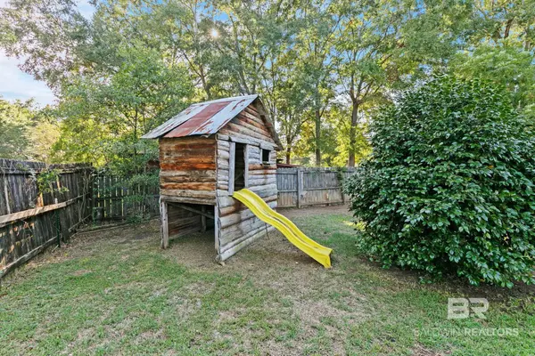 38 Hollyhock Road, Monroeville, AL 36460