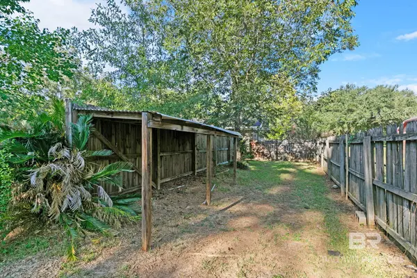38 Hollyhock Road, Monroeville, AL 36460