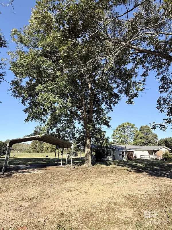568 West Avenue, Frisco City, AL 36445