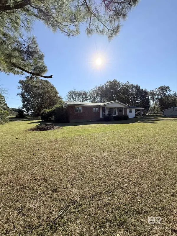 568 West Avenue, Frisco City, AL 36445
