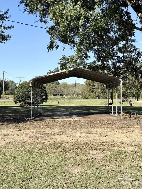 568 West Avenue, Frisco City, AL 36445
